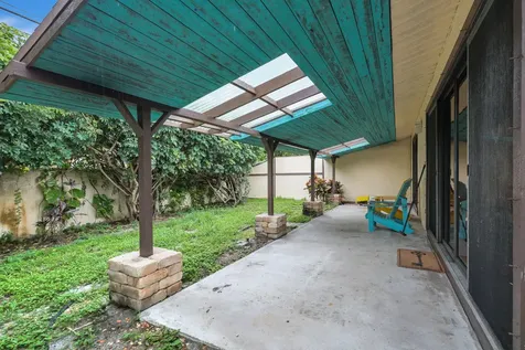 1003 Raintree Lane Palm Beach Gardens FL 33410