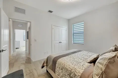5795 SE Sky Blue Circle Stuart FL 34997