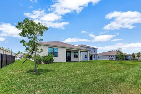 5795 SE Sky Blue Circle Stuart FL 34997