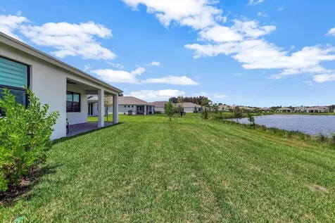 5795 SE Sky Blue Circle Stuart FL 34997