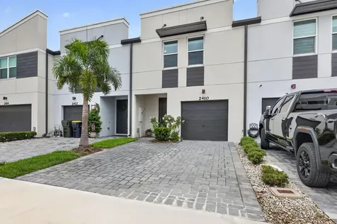 2410 SE Tarvest Way Stuart FL 34997