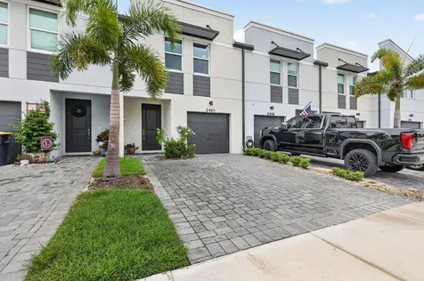 2410 SE Tarvest Way Stuart FL 34997