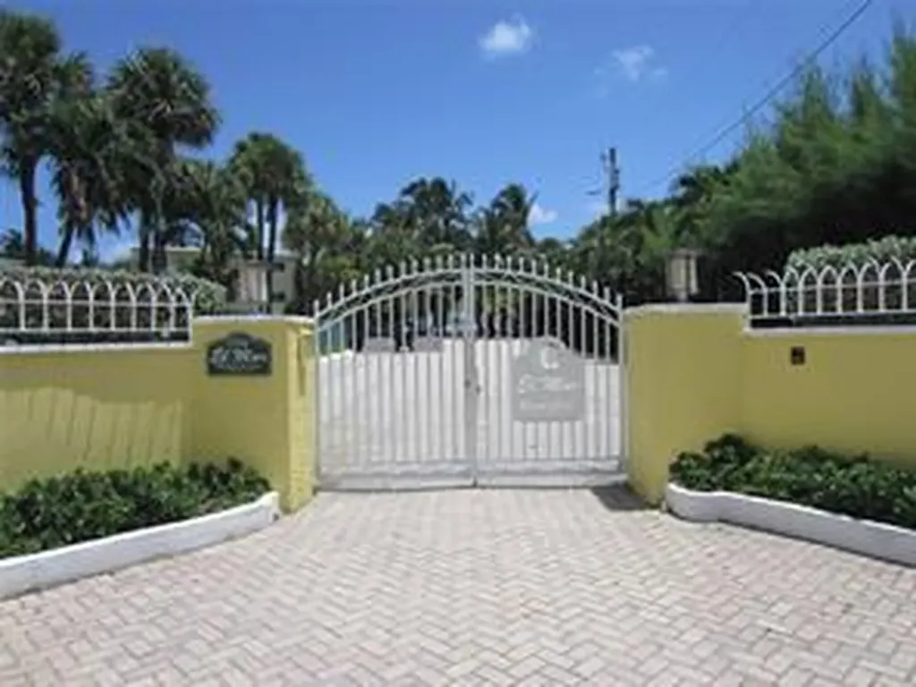 1421 S Ocean Boulevard Pompano Beach FL 33062