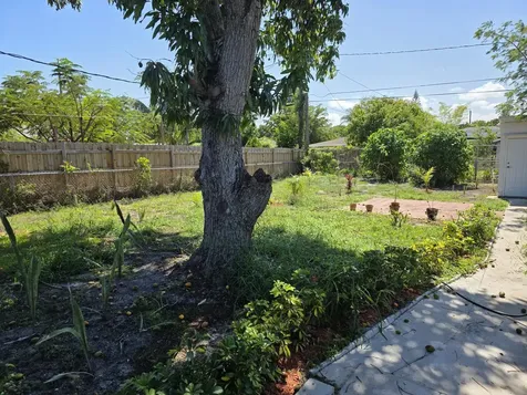 1011 S D Street Lake Worth Beach FL 33460