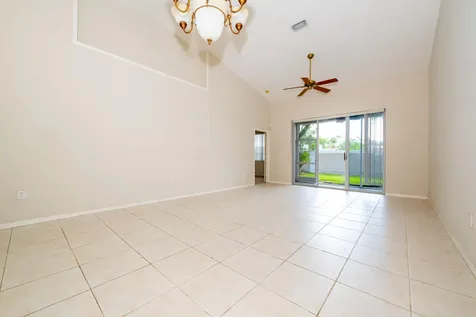 2590 E Aragon Boulevard Sunrise FL 33313