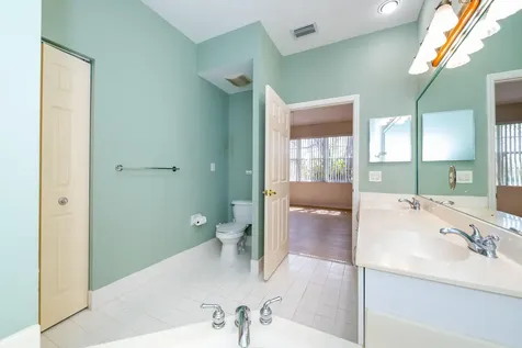 2590 E Aragon Boulevard Sunrise FL 33313