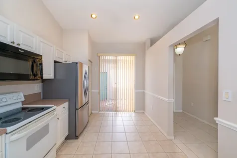 2590 E Aragon Boulevard Sunrise FL 33313