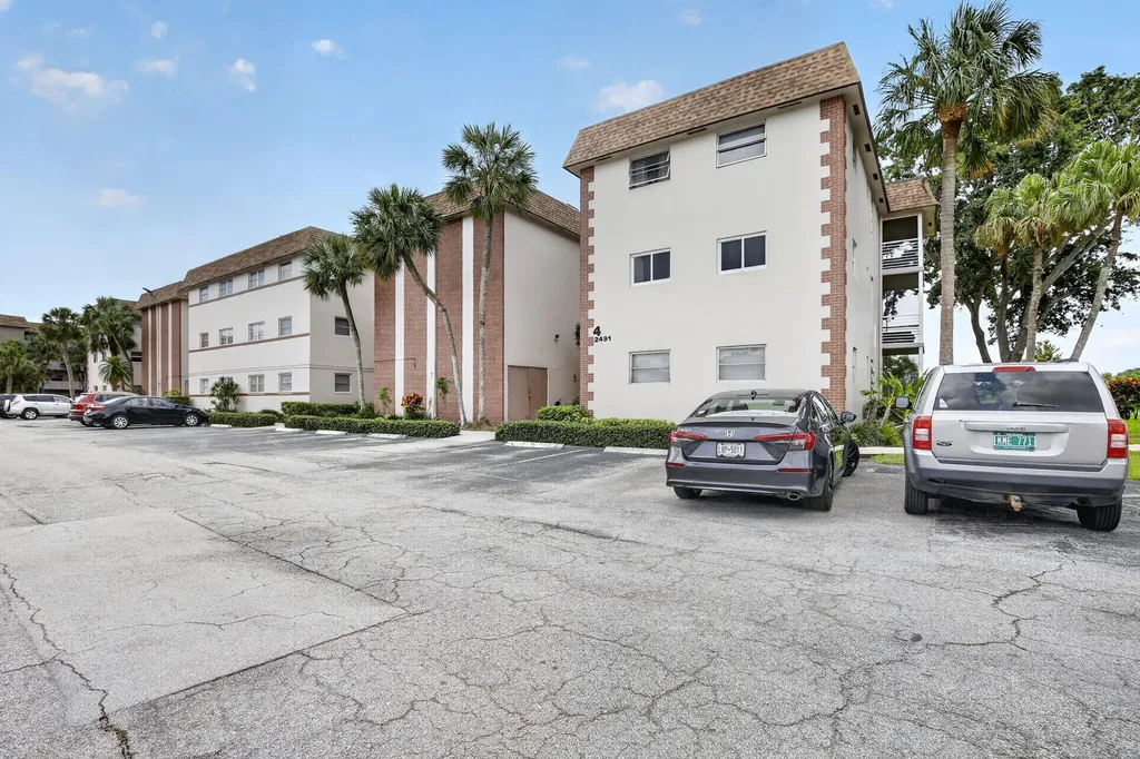 2491 SW 82nd Avenue Davie FL 33324