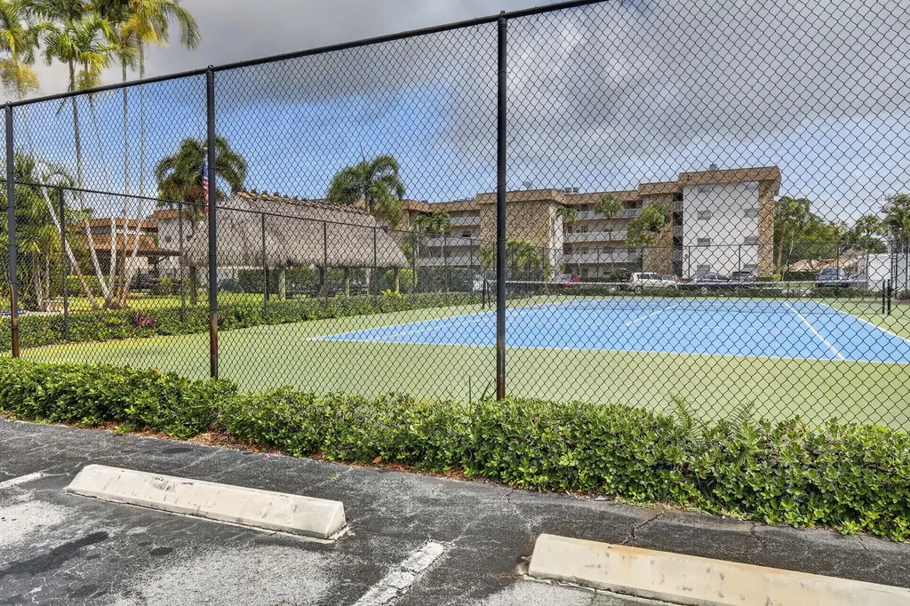 2491 SW 82nd Avenue Davie FL 33324
