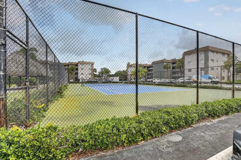 2491 SW 82nd Avenue Davie FL 33324