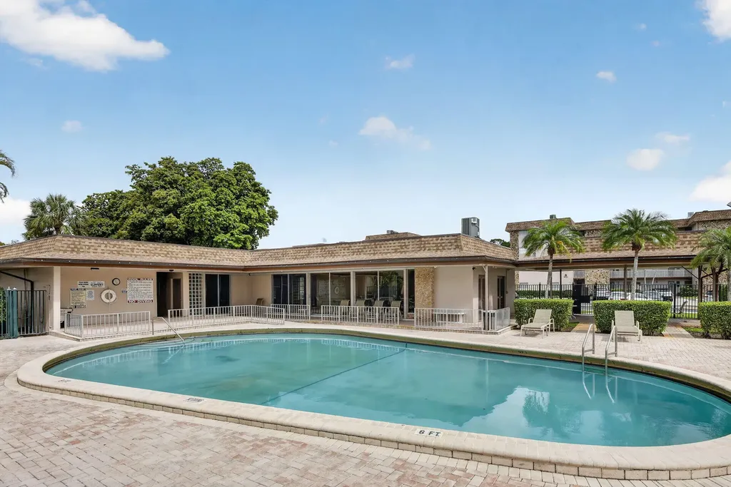 2491 SW 82nd Avenue Davie FL 33324