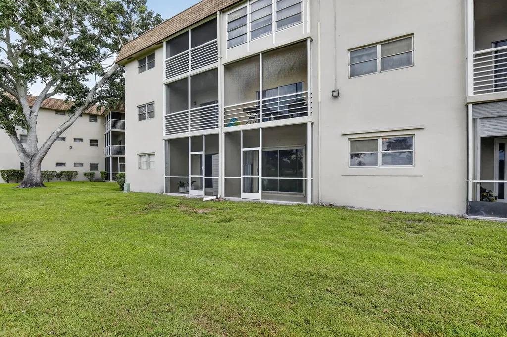 2491 SW 82nd Avenue Davie FL 33324
