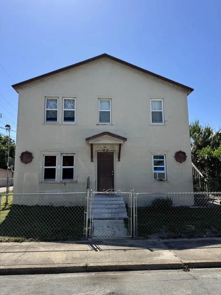 3621 Morton Avenue West Palm Beach FL 33405