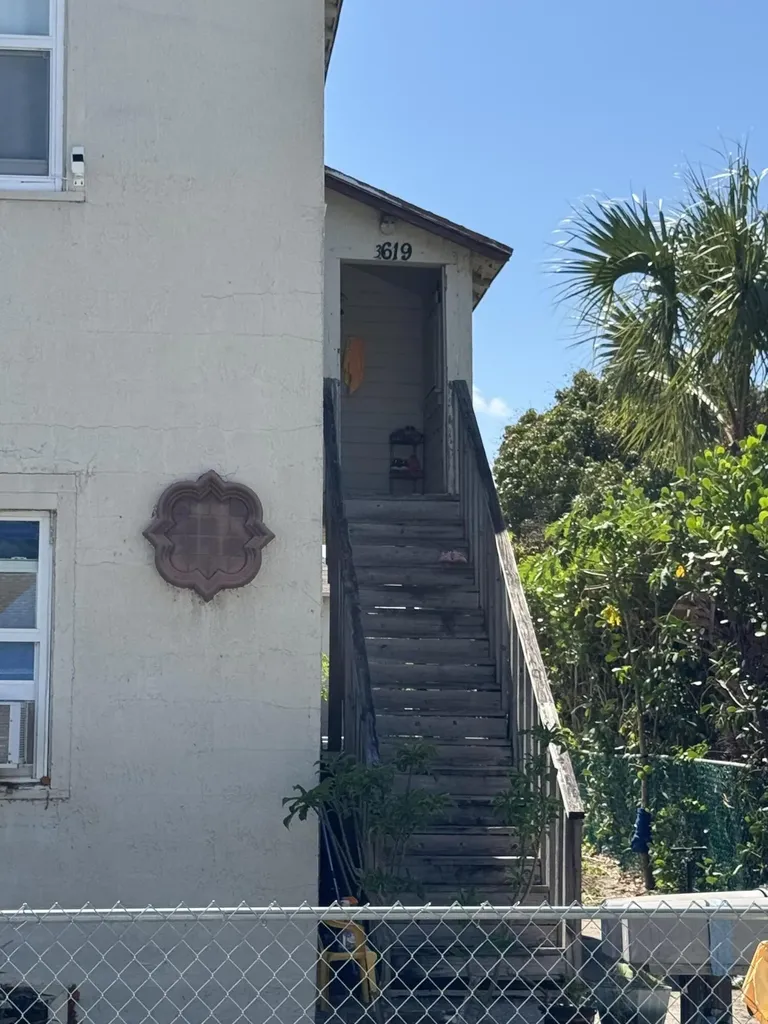 3621 Morton Avenue West Palm Beach FL 33405