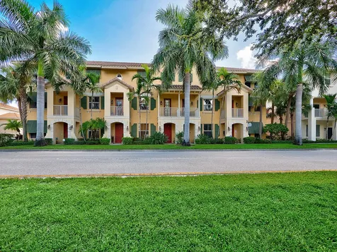 1859 Vía Granada Boynton Beach FL 33426
