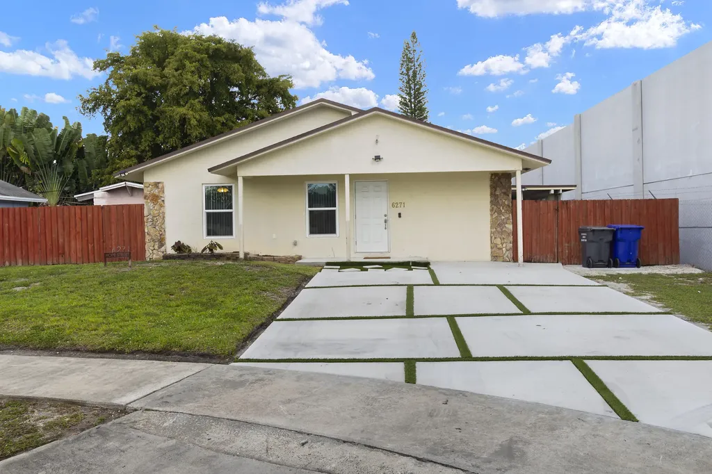 6271 Hope Street Hollywood FL 33024