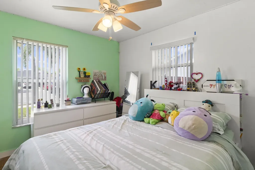 6271 Hope Street Hollywood FL 33024