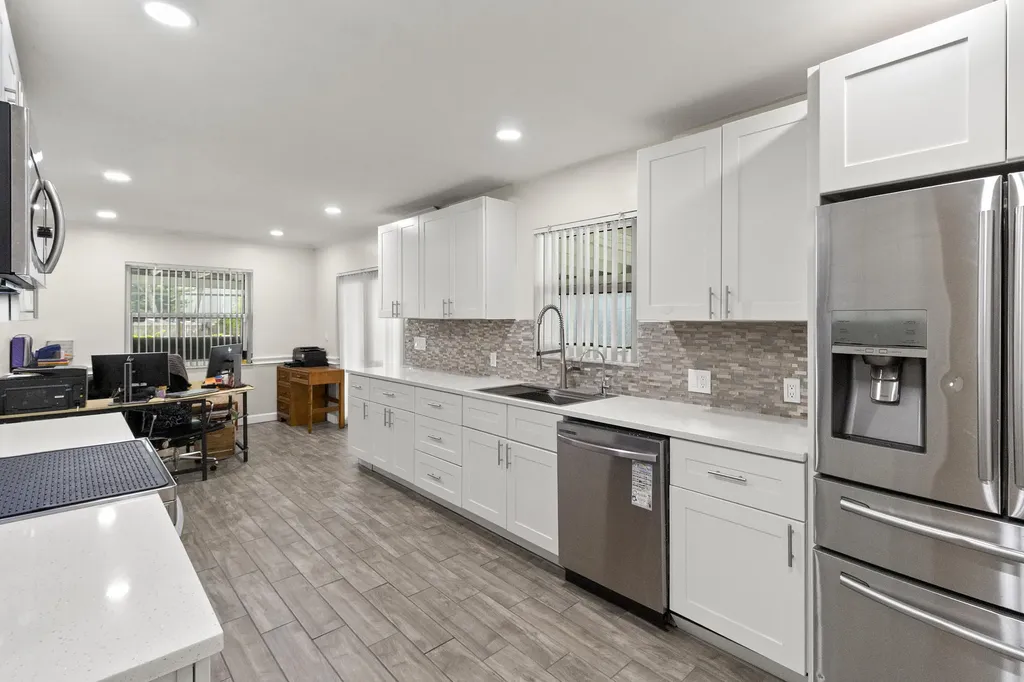 6271 Hope Street Hollywood FL 33024