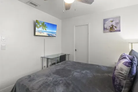 6271 Hope Street Hollywood FL 33024