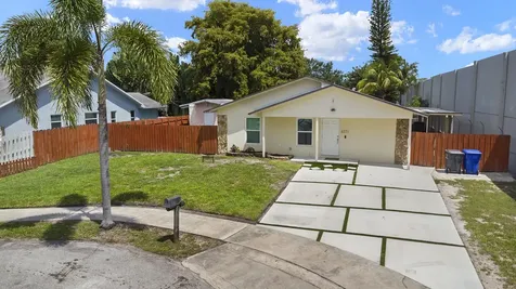 6271 Hope Street Hollywood FL 33024