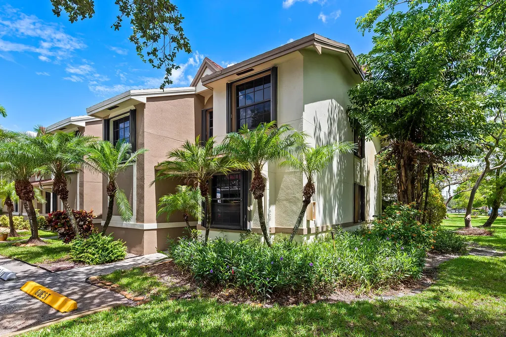 243 City View Drive Fort Lauderdale FL 33311
