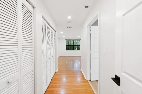 243 City View Drive Fort Lauderdale FL 33311