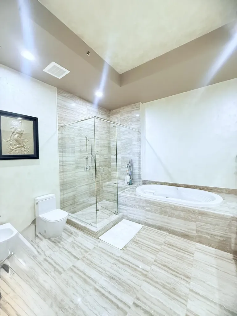 15811 Collins Avenue Sunny Isles Beach FL 33160