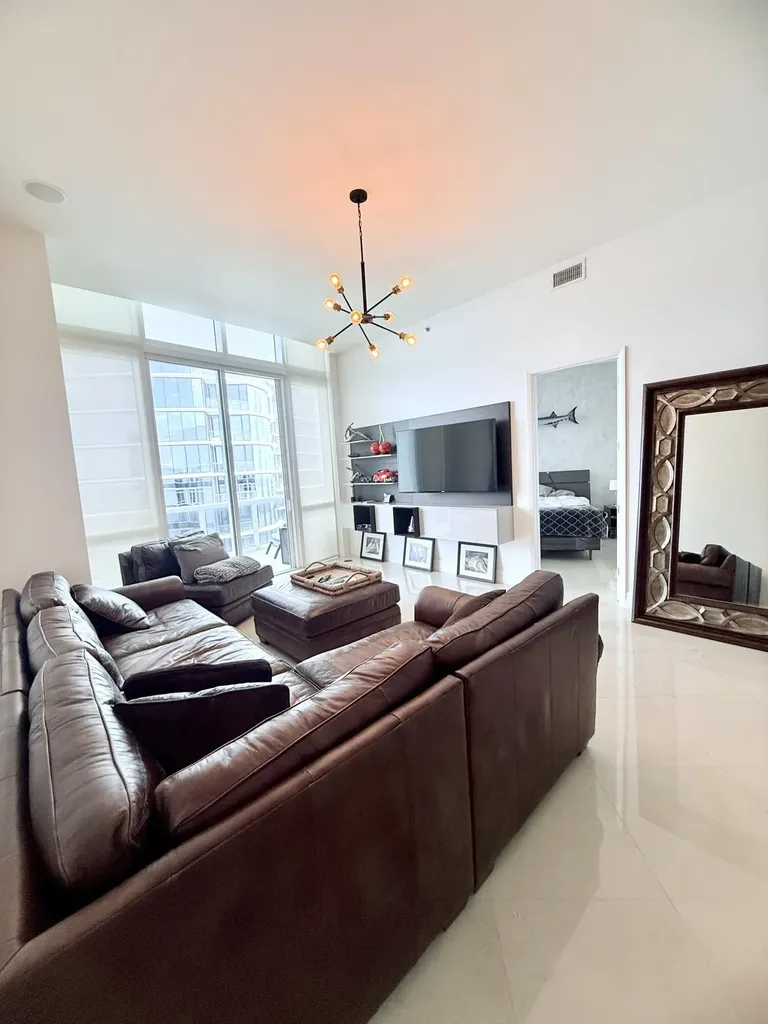 15811 Collins Avenue Sunny Isles Beach FL 33160