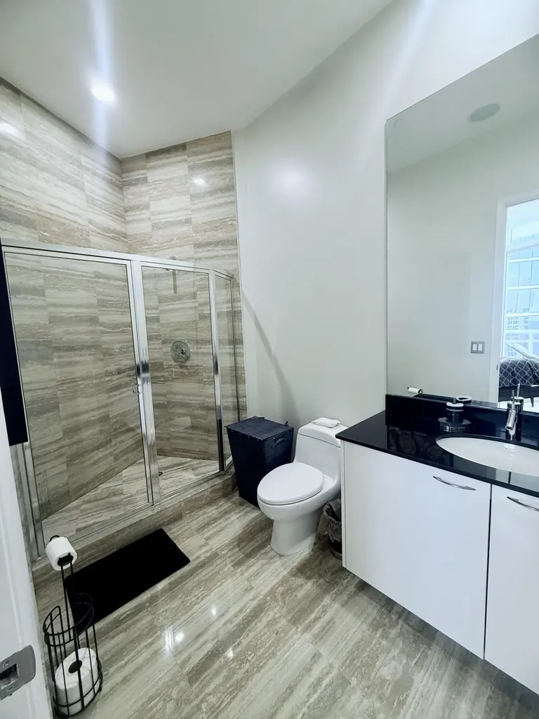 15811 Collins Avenue Sunny Isles Beach FL 33160