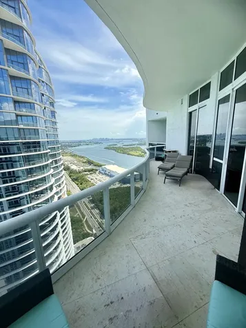 15811 Collins Avenue Sunny Isles Beach FL 33160