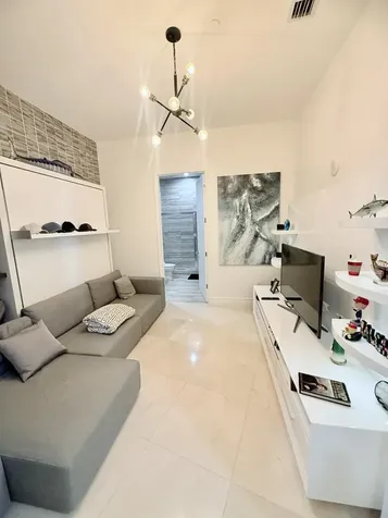 15811 Collins Avenue Sunny Isles Beach FL 33160