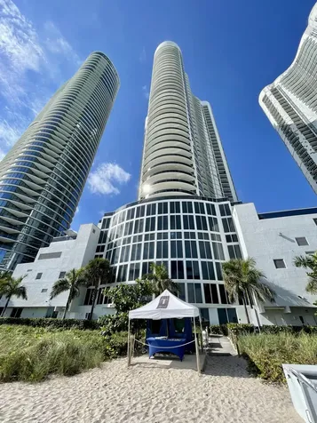 15811 Collins Avenue Sunny Isles Beach FL 33160