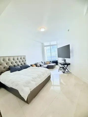 15811 Collins Avenue Sunny Isles Beach FL 33160