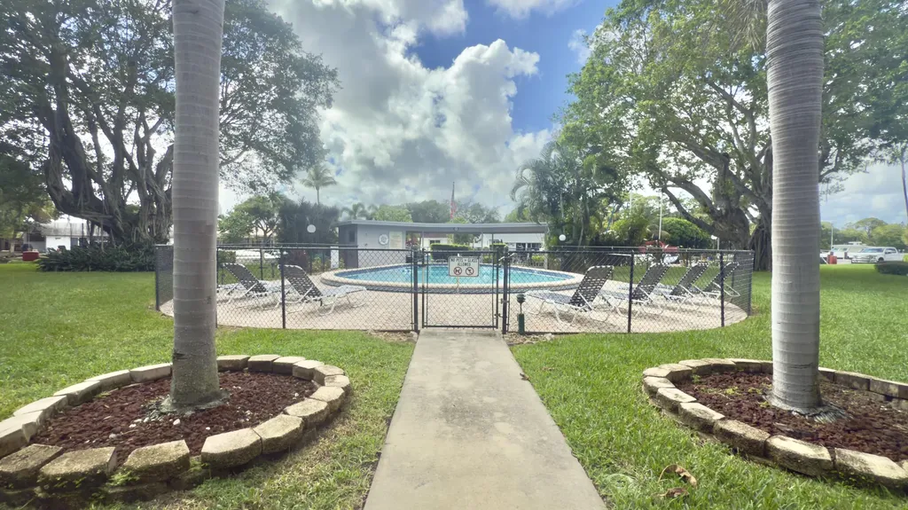 1200 SW 12th Street SW Fort Lauderdale FL 33315