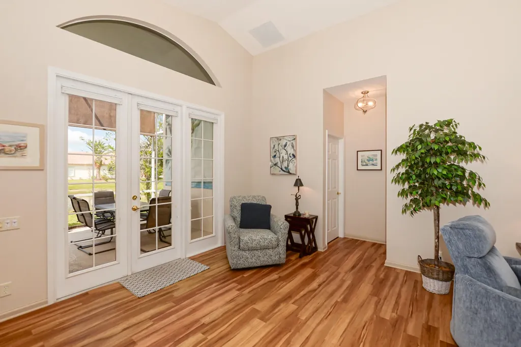 421 NW Sunview Way Port St Lucie FL 34986