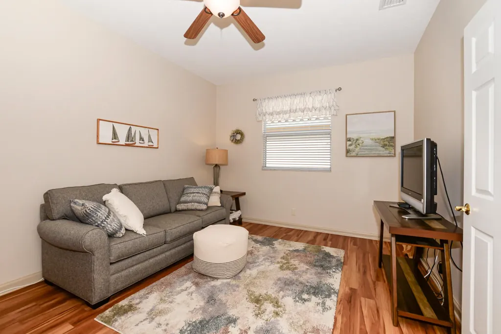 421 NW Sunview Way Port St Lucie FL 34986
