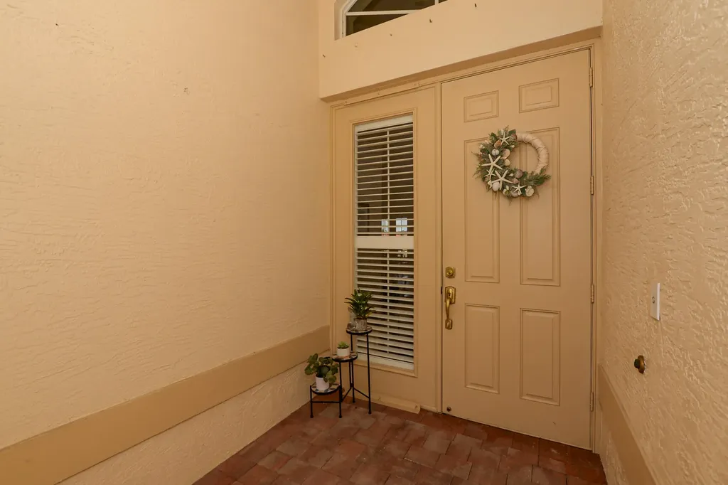 421 NW Sunview Way Port St Lucie FL 34986