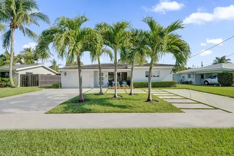 381 SE 3rd Street Pompano Beach FL 33060