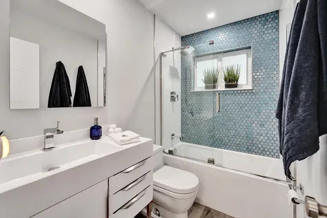 381 SE 3rd Street Pompano Beach FL 33060