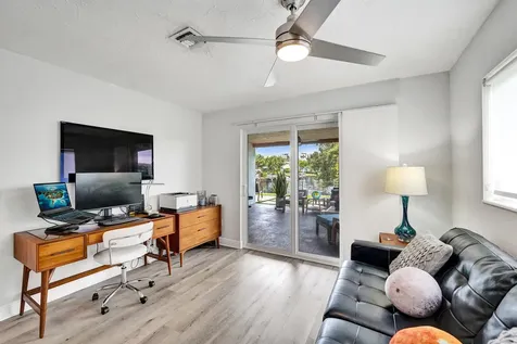 381 SE 3rd Street Pompano Beach FL 33060