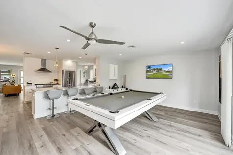 381 SE 3rd Street Pompano Beach FL 33060
