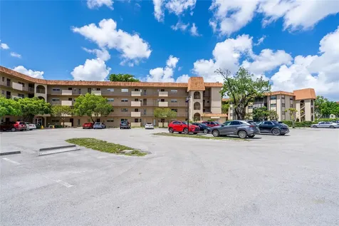 6201 N Falls Circle Drive Lauderhill FL 33319