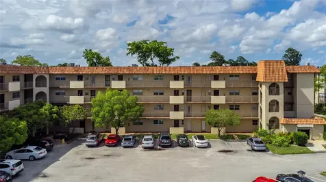 6201 N Falls Circle Drive Lauderhill FL 33319
