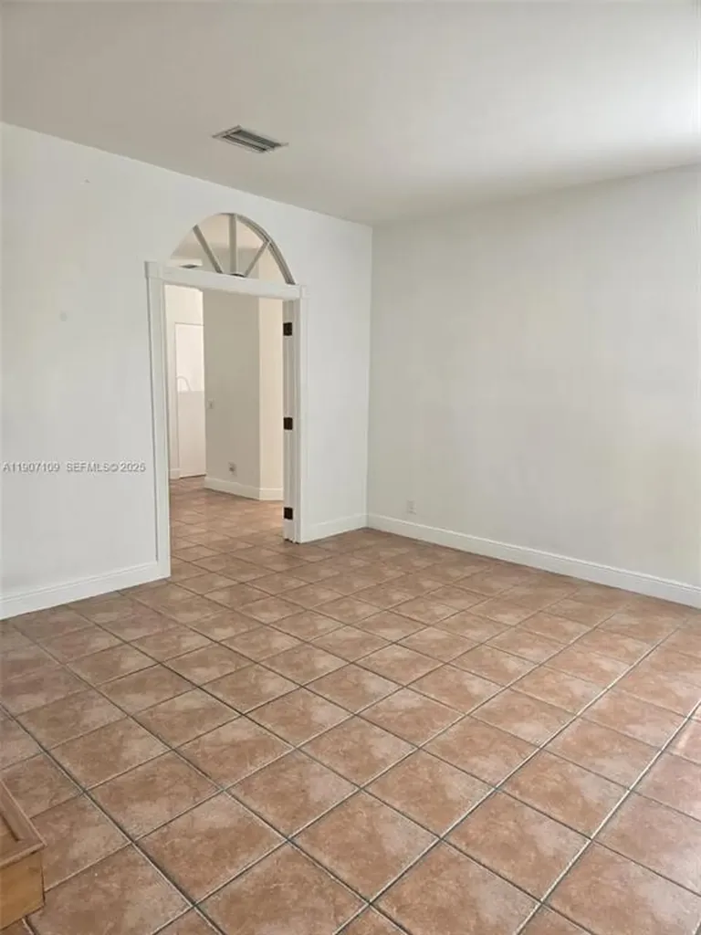 4361 Dogwood Circle Weston FL 33331