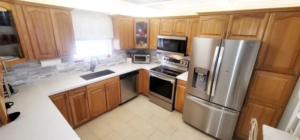 1051 Hillsboro Mile Hillsboro Beach FL 33062