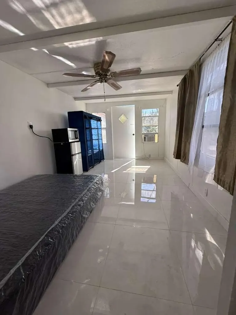 3461 SW 50th Terrace Davie FL 33314