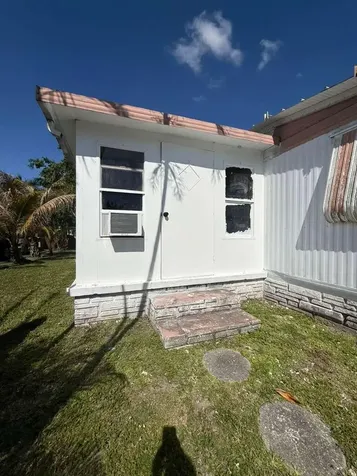 3461 SW 50th Terrace Davie FL 33314
