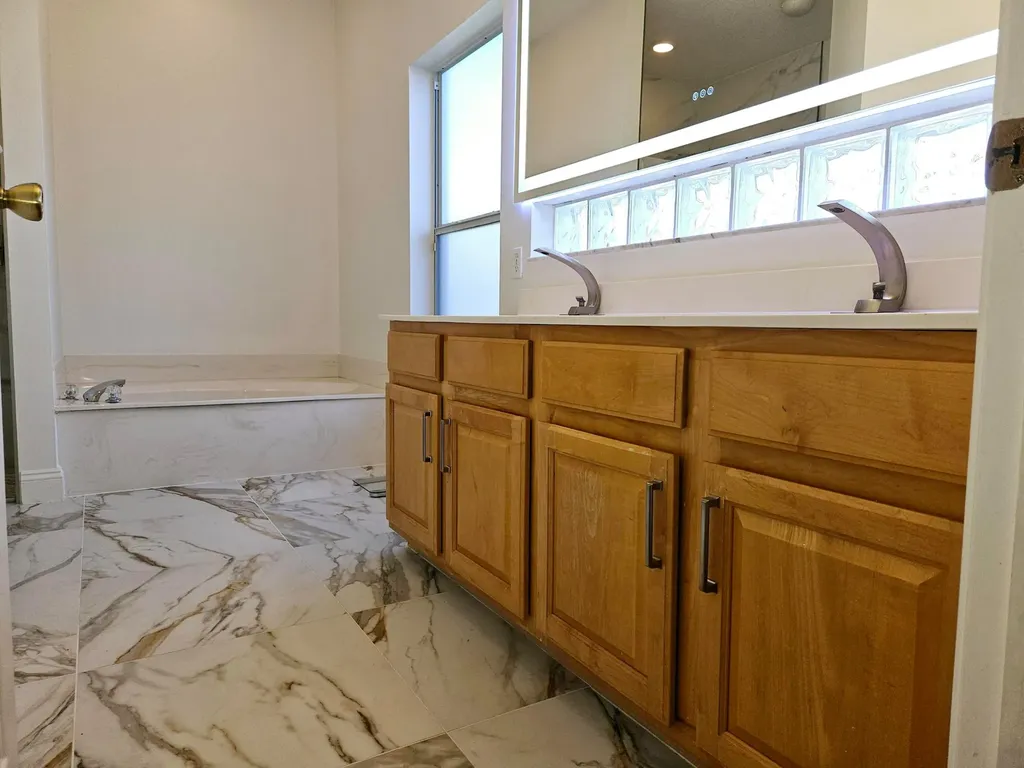 1105 Anchor Point Delray Beach FL 33444