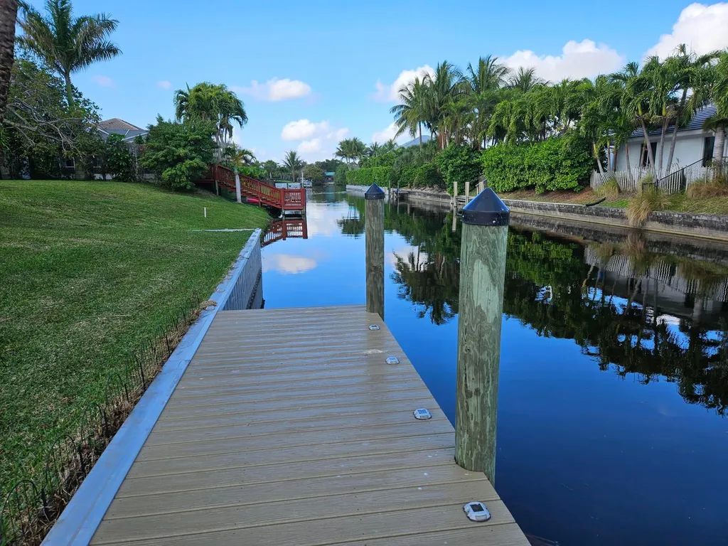 1105 Anchor Point Delray Beach FL 33444