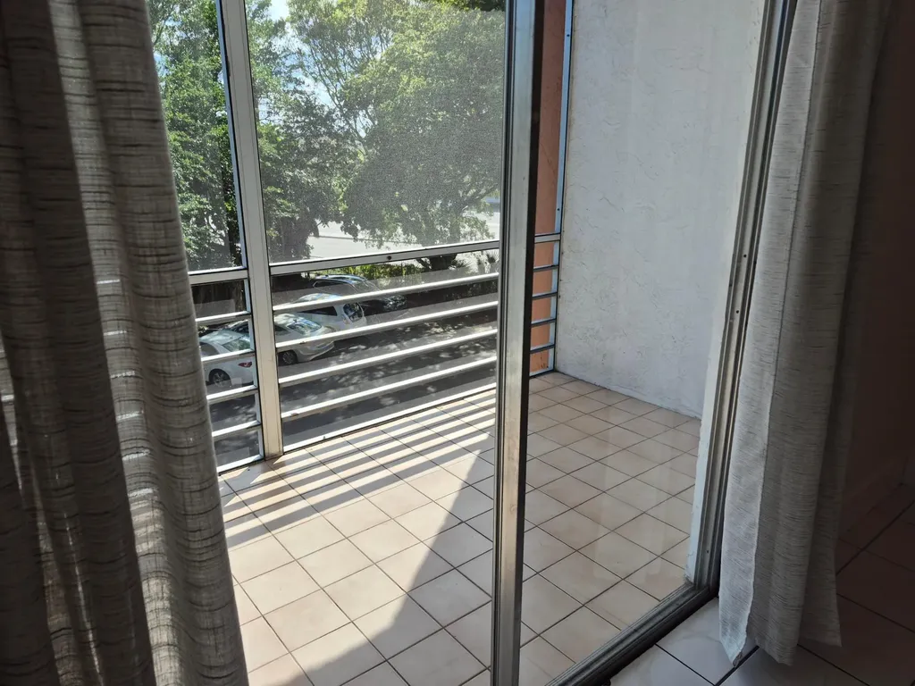 4304 NW 9th Avenue Deerfield Beach FL 33064
